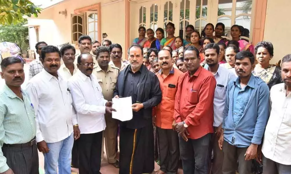 MLA A Srinivasulu vows to strive for regularisation of contract workers