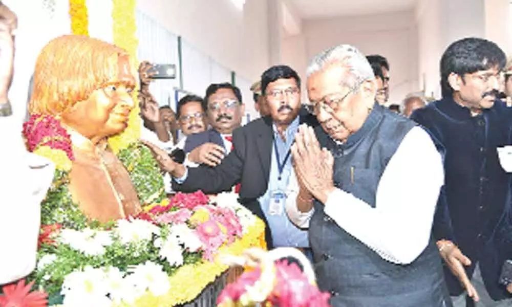 Dr Abdul Kalam, a great scientist who served nation: Governor