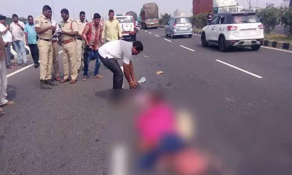 Mother, daughter died as lorry hits bike in Prakasam district