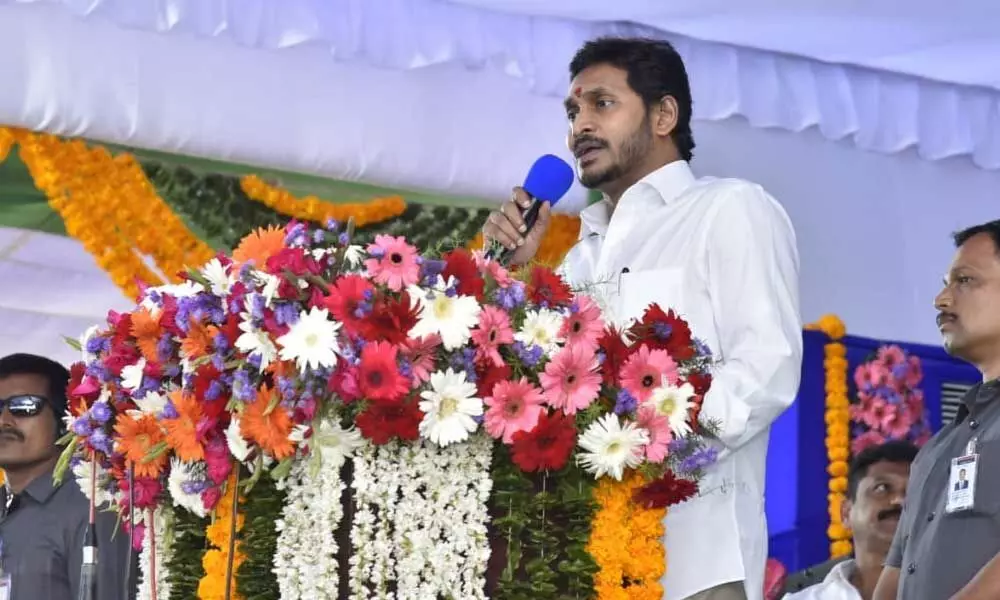 Rs 2,600 crores will be spent on Lift irrigation and Rajoli-Joladarasi projects: CM Jagan reddy