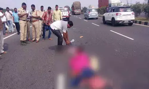 Mother, daughter died as lorry hits bike in Prakasam district