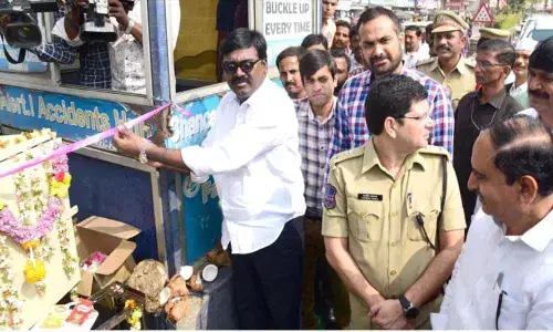 Traffic signaling system launched in Khammam