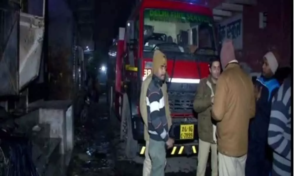 3 children among 9 killed in Delhi fire
