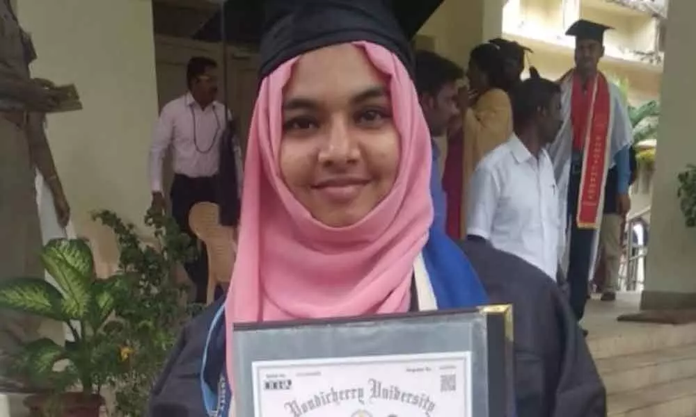 Puducherry student returns gold medal in protest, was barred from Kovind event