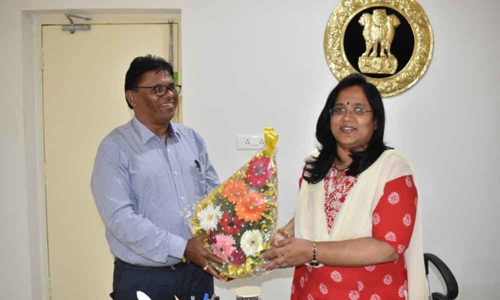 Dr Sudhakar takes charge as Peddapalli District Medical and Health Officer