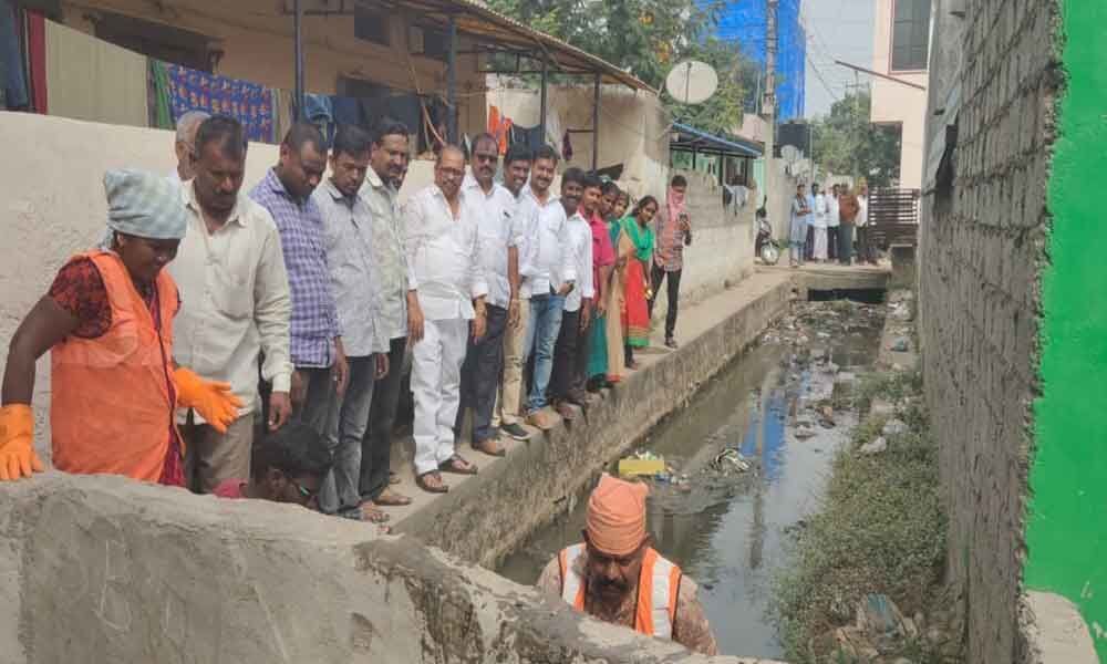 Allwyn colony: Corporator Dodla Venkatesh Goud acts promptly on pleas