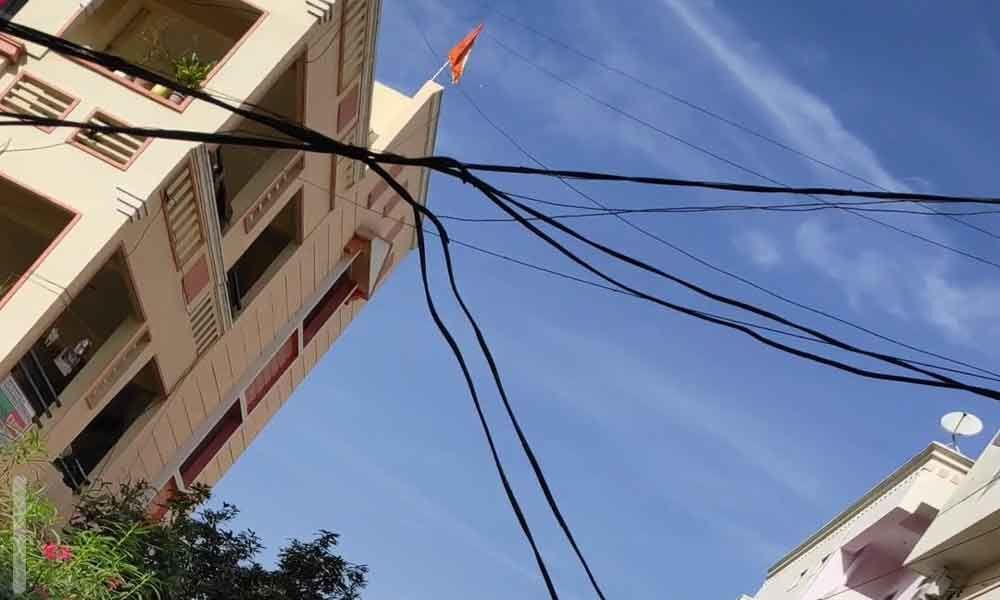 Miyapur: Dangling Electric Wire Irks Locals