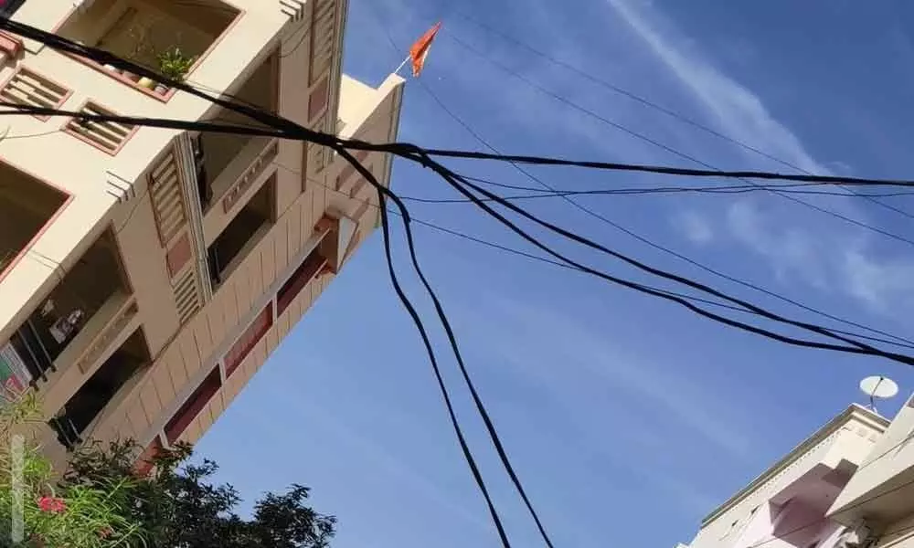 Miyapur: Dangling electric wire irks locals