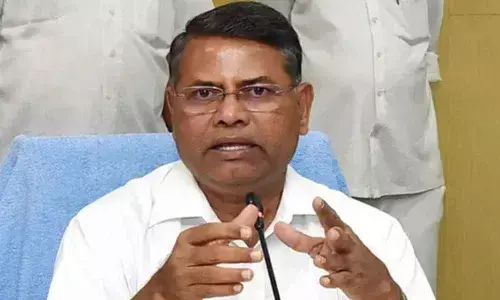 Election Commission reviews on arrangements for upcoming municipal elections, to hold a meeting with political parties