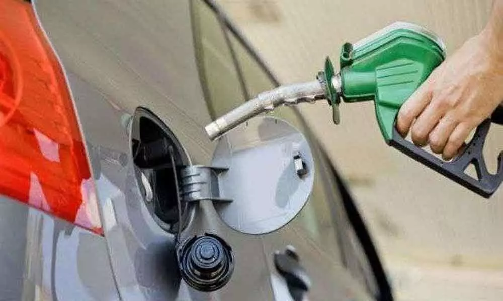 Petrol and Diesel prices remain steady on Wednesday, December 25