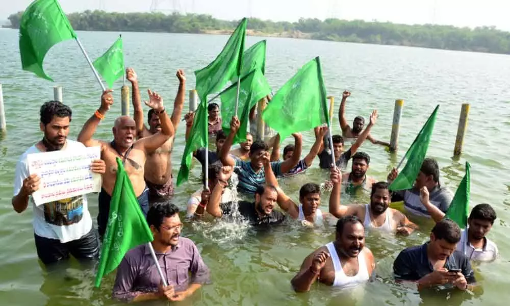 Amaravati: AP High Court advocates staging a mega rally on Prakasam barrage today