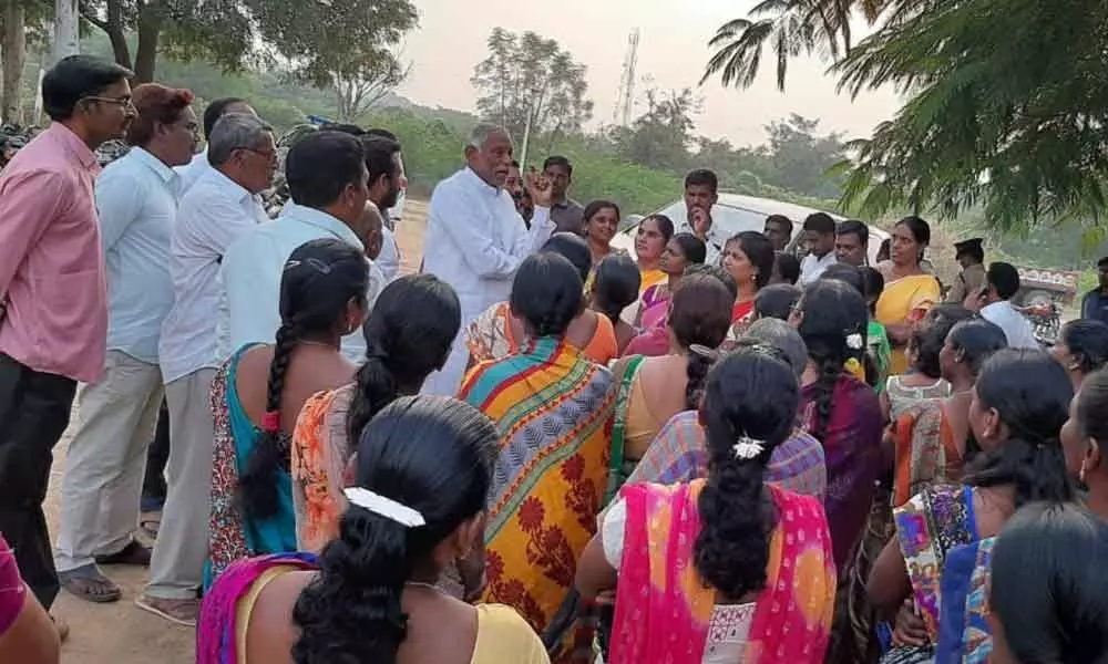 Mancherial: MLA N Diwakar Rao inspects CC road construction