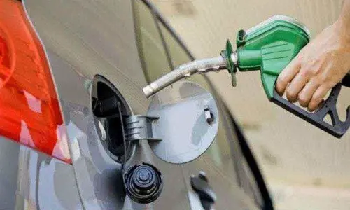 Petrol and Diesel prices remain steady on Wednesday, December 25