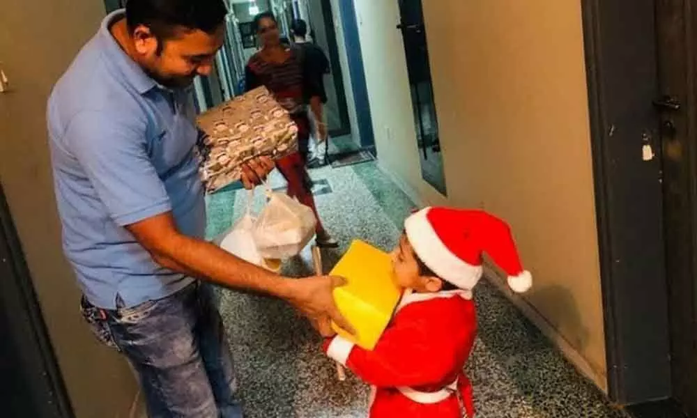 4-yr-old Indian boy becomes Santa in Dubai