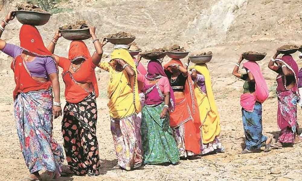 30k-maha-labourers-remove-uterus-to-stop-menstrual-cycle