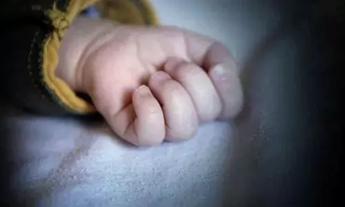 3-year-old dies after being crushed by horse-drawn carriage in Hyderabad