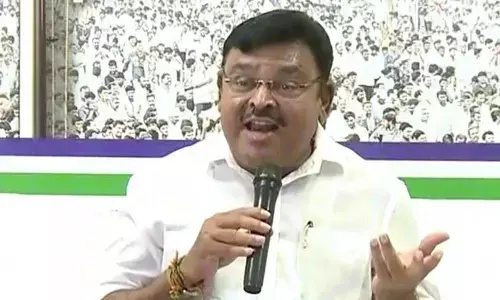 YSRCP MLAs from Krishna and Guntur supports GN Rao Committee report