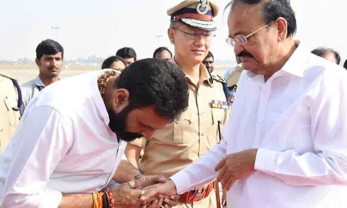 Vice president Venkaiah Naidu given warm send off by Minister Kodali Nani, officials