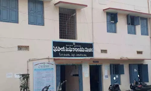 Kapra: Lot of drama tounfold in Dammaiguda municipality