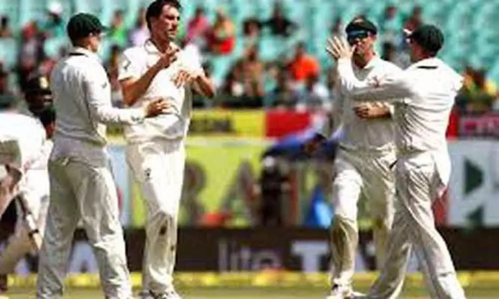 New Zealand lose early wkts as Head, pacers put Australia in command