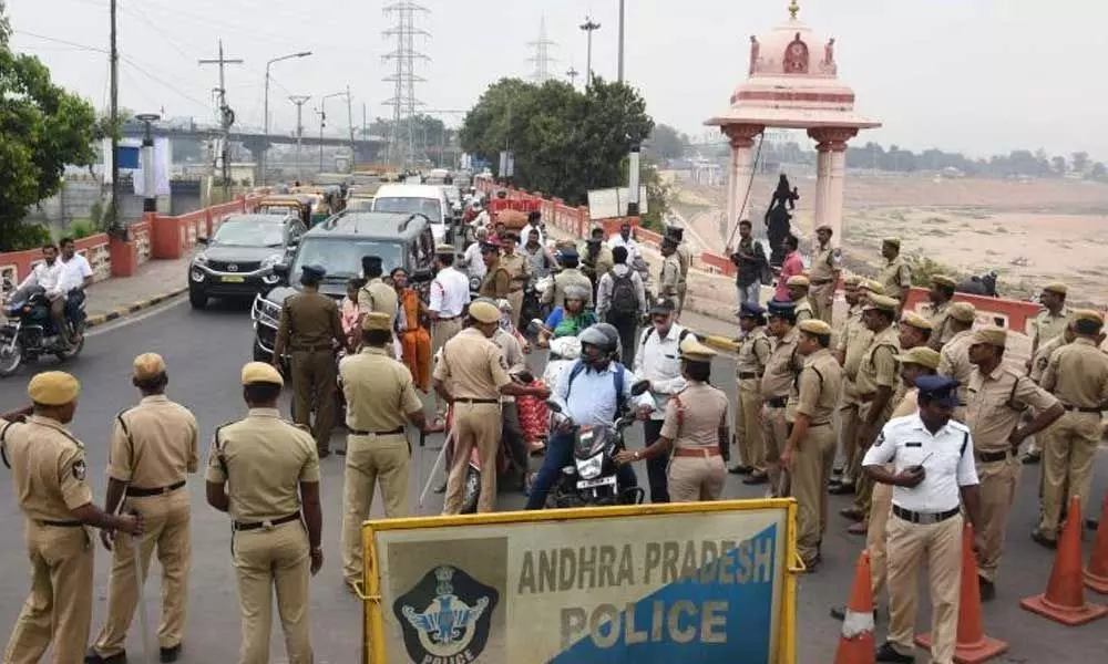 TV journalists attacked by miscreants in Amaravati during Andhra capital change protests