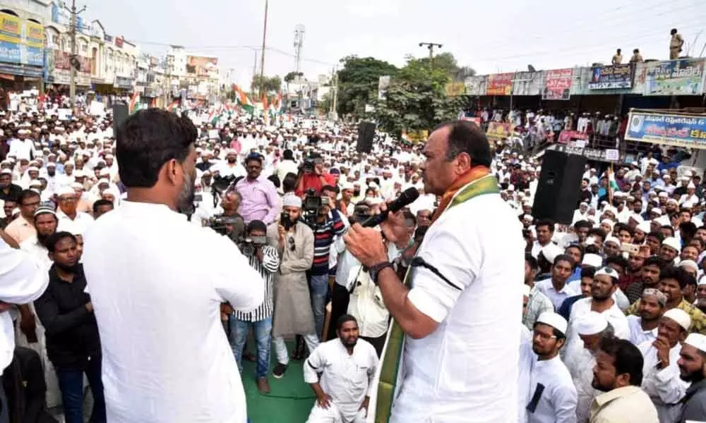 Modi bent on dividing people on the lines of religion: Bhongir MP Komatireddy Venkat Reddy
