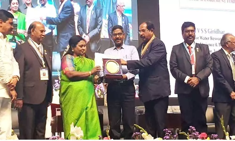 Madhapur: Jawaharlal Nehru Technological University Prof bags national award