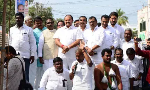Kanna Lakshmi Narayana begins his one day Deeksha at Uddandarayunipalem