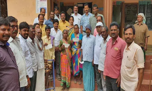 Abdullapurmet: MPTCs gesture to sick people