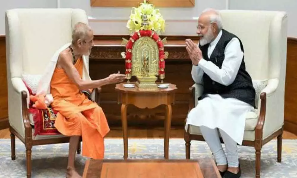 PM condoles death of Pejawar math seer Sri Vishwesha Teertha Swamiji