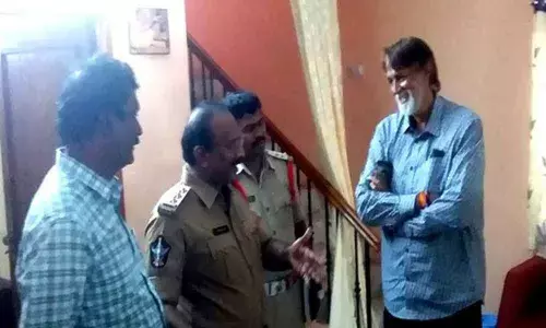 Movie Mughal Late Dr Ramanaidus house was duped of a huge sum of Jewellery in Karamchedu