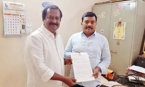 Mudraboina Srinivas Rao pleads for pipelines at Lingojiguda