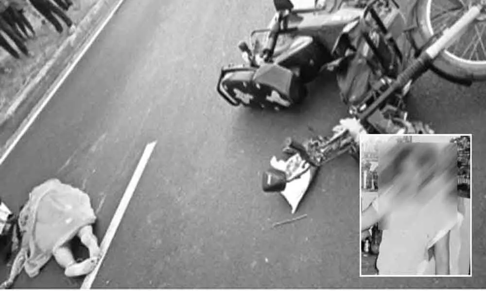 Woman died in road accident at Srikakulam district