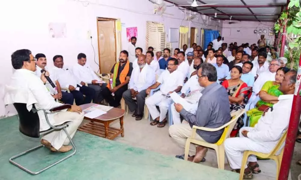 Mahabubabad: Minister Errabelli Dayakar Rao rolls out poll campaign strategy