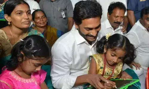 Jagananna Amma Vodi Scheme: 10,992 beneficiaries identified from Uravakonda in Anantapur