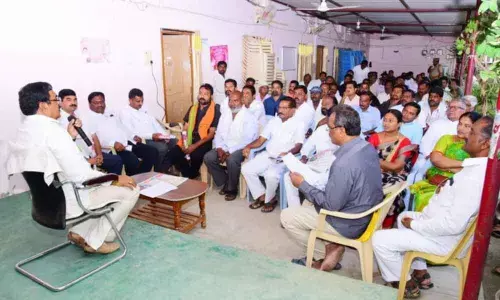 Mahabubabad: Minister Errabelli Dayakar Rao rolls out poll campaign strategy