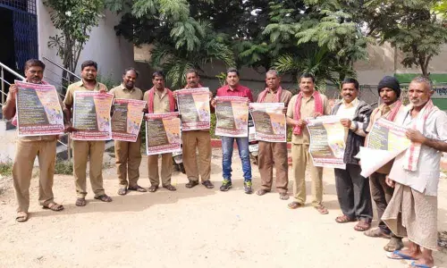 Bowenpally: Poster on AITUC strike released