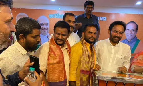 Zaheerabad: BJYM activists seek solution to problems