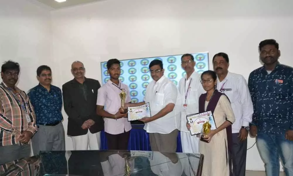 Vijayawada: KBN students excel in chess tourney