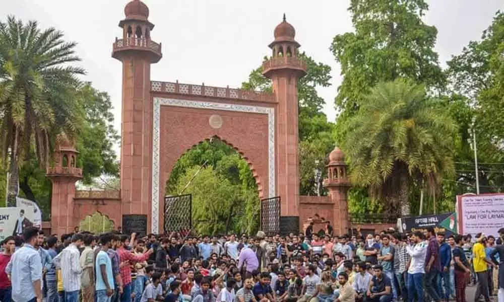 Aligarh: AMU Vice-Chancellor Tariq Mansoor reassures students of safety