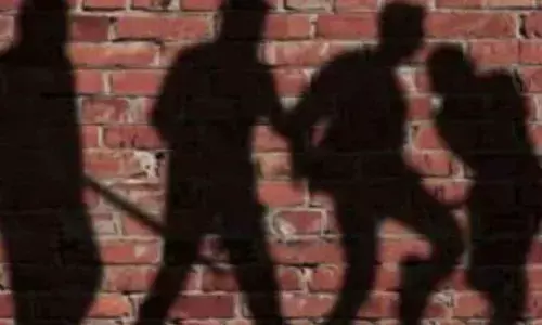 UP: BJP MLA beats up cop, gets booked