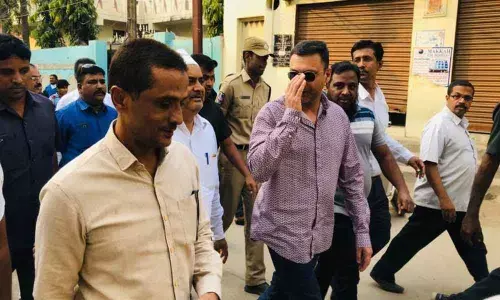 MLA Akbaruddin Owaisi continues his paidal daura