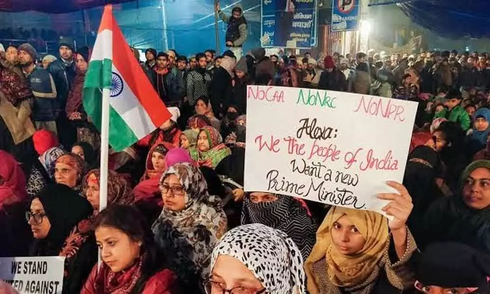 Anti-CAA protesters usher in New Year at Delhis Shaheen Bagh with national anthem