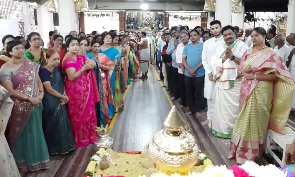 Tiruppavai Seva held at Venkateshwara shrine