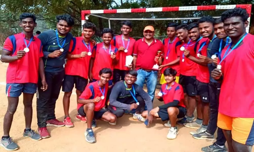 Hyderabad City boys runners-up in Handball Under-19 tourney