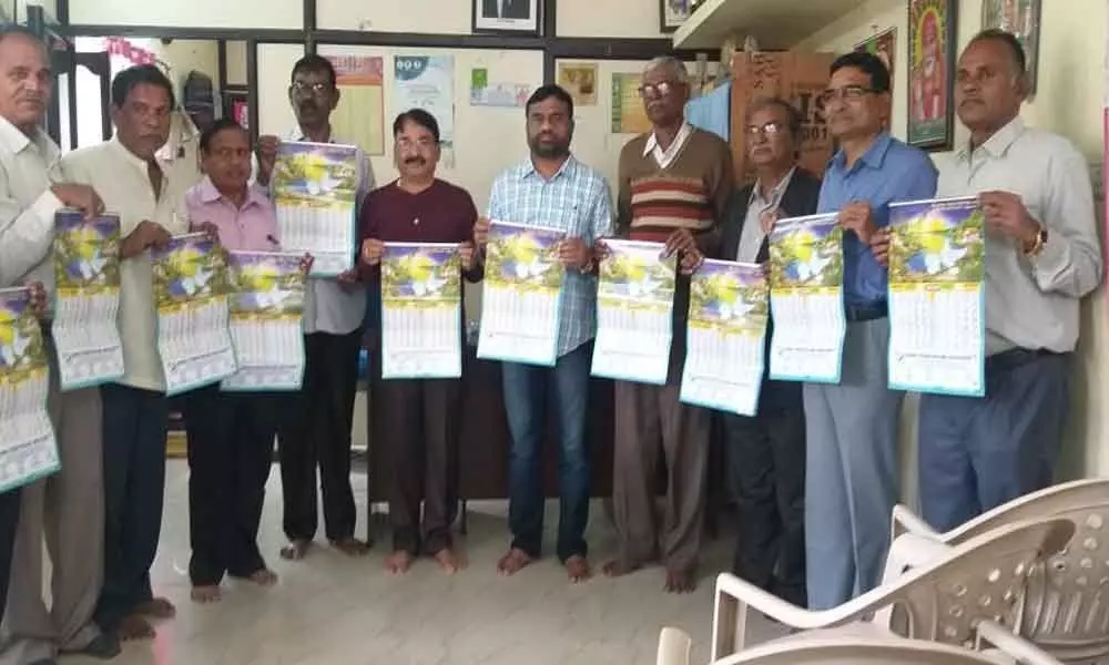 Meerpet: Corporator Golluri Anjayya launches New calendar in Housing Board division