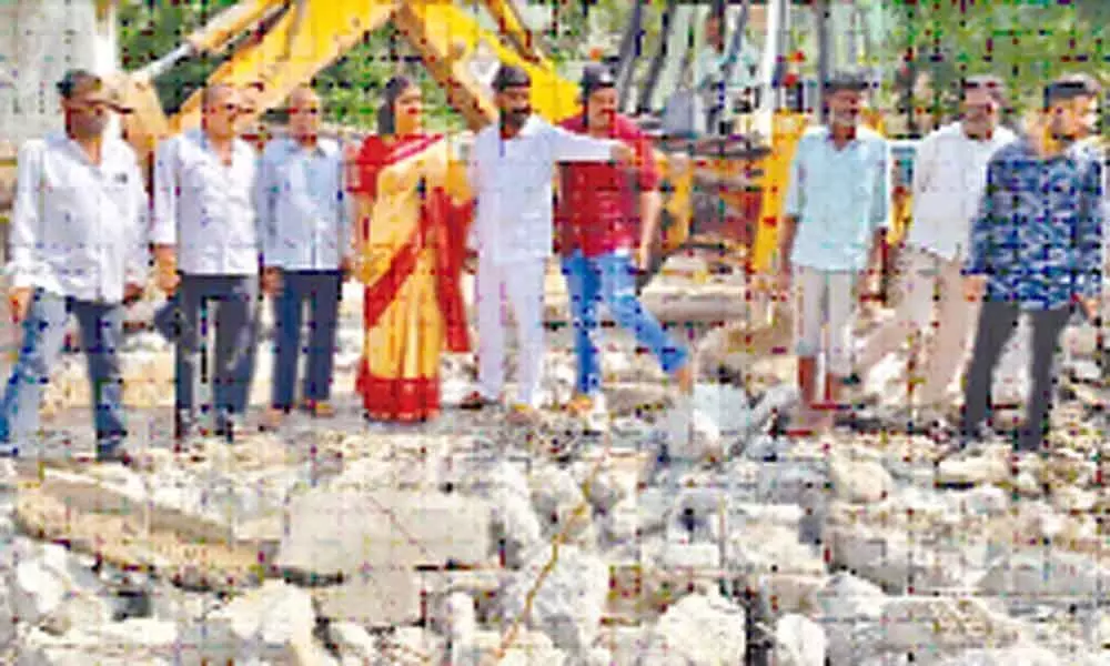 Corporator Alakunta Saraswathi inspects culvert works in Tarnaka