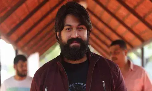 KGF Actor Yash To Cut Worlds Biggest Birthday Cake Created By Fan