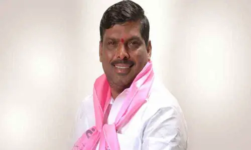 Patancheru: MLA Gudem Mahipal Reddy opens grain procurement centre