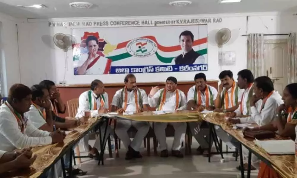 Candidates will be chosen by select and elect system: Ponnam Prabhakar